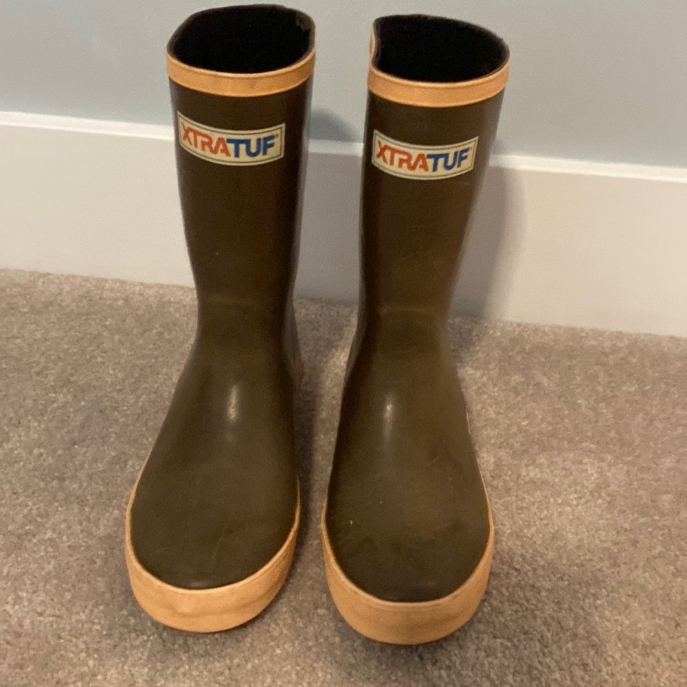Kids XtraTuf Boots size 2